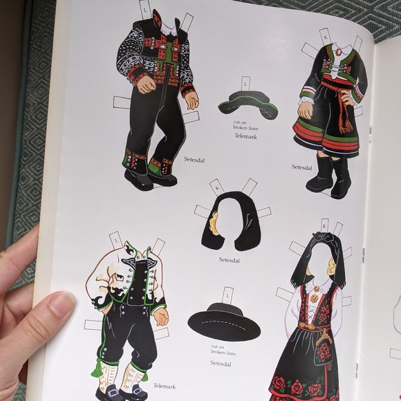 Scandinavian Girl & Boy Paper Dolls - Picture 6 of 9